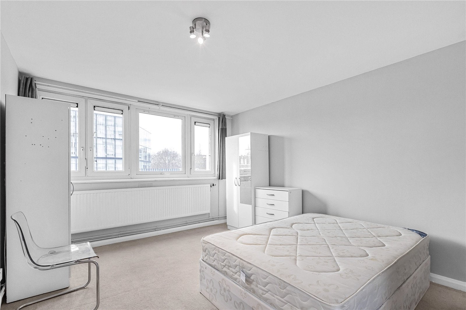 Flat Goswell Road in Greater London