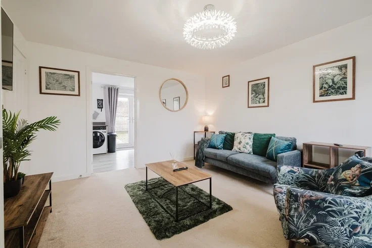 Flat Parker Road in Wootton
