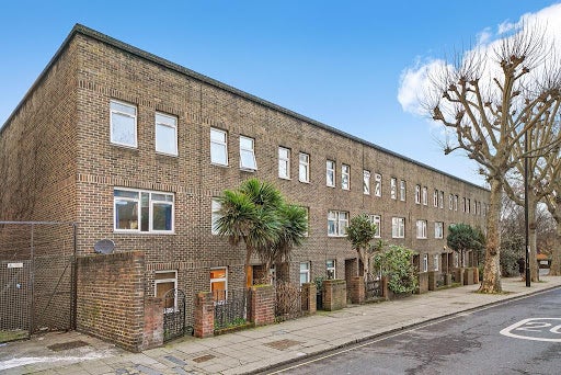 Room Chippenham Road in City of Westminster