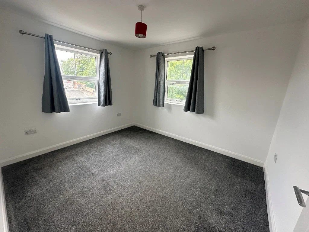 Flat Coffee Tavern Lane in Rushden
