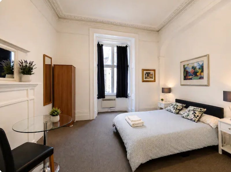Room Courtfield Gardens in Greater London