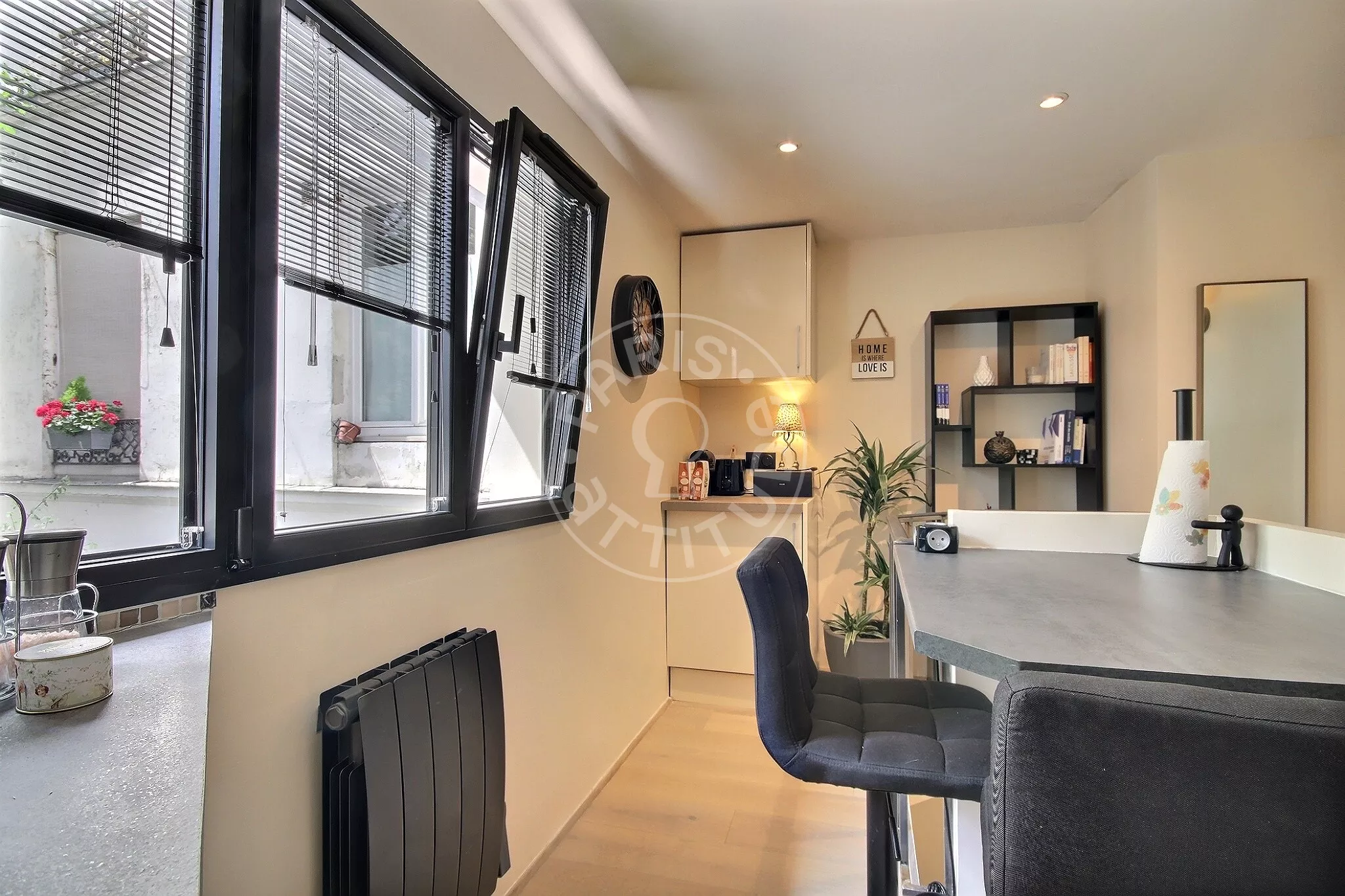 Appartement Rue Tholozé à Paris