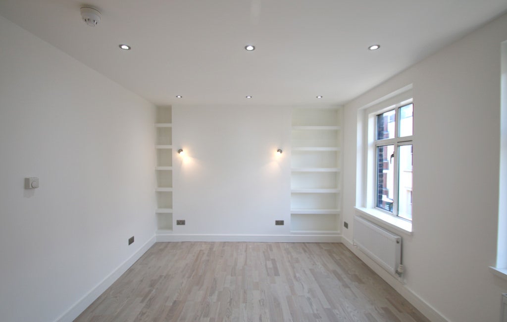 Flat Charlotte Place in Greater London