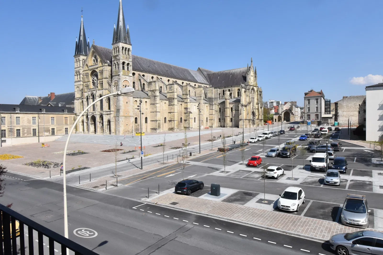 Chambre Rue Colasse à Reims