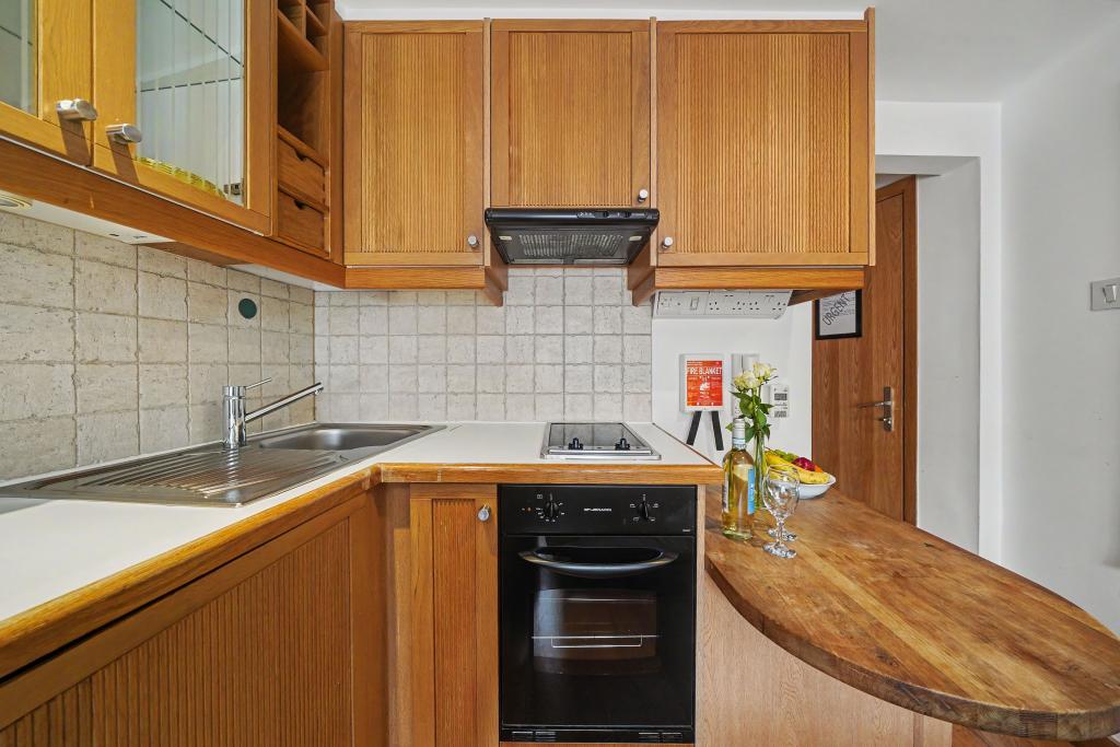 Room Cartwright Gardens in Greater London