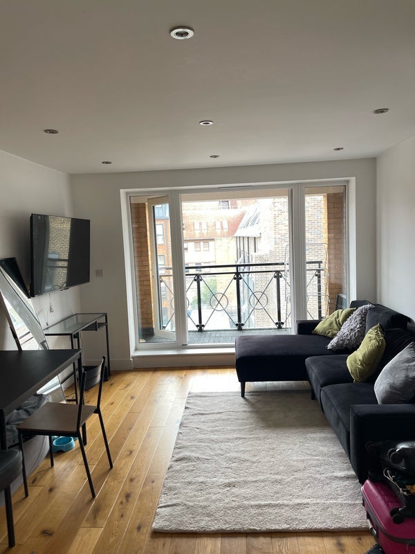 Room Fairfield Road in Brentwood