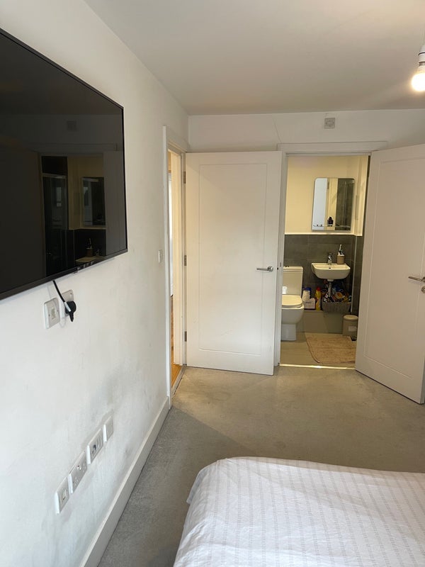 Room Fairfield Road in Brentwood
