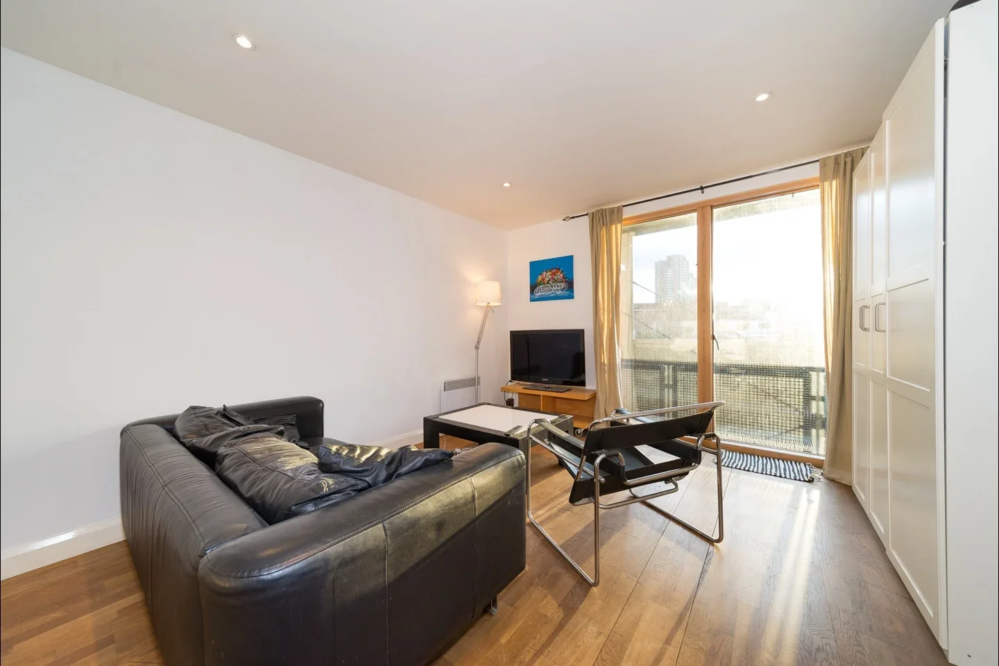 Flat Three Mill Lane in Greater London