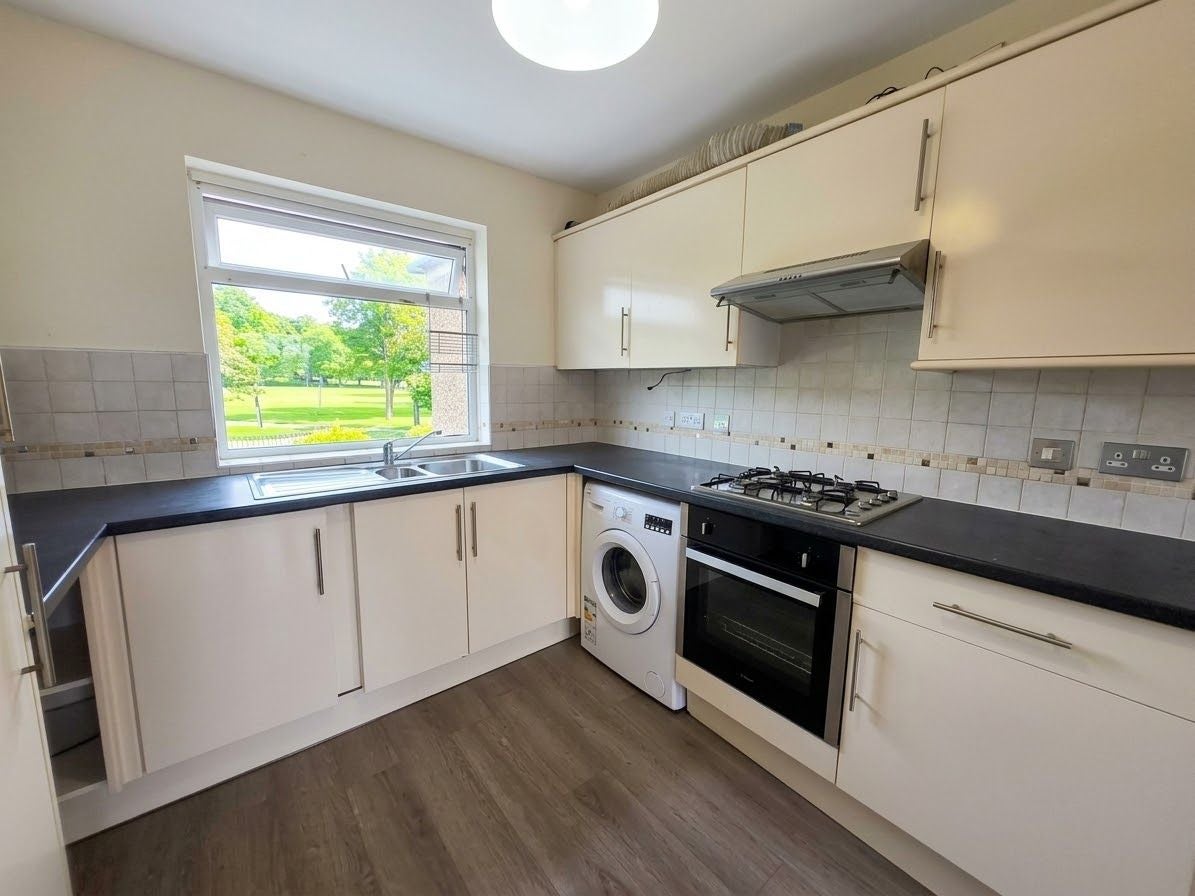 Flat Westminster Gardens in Greater London