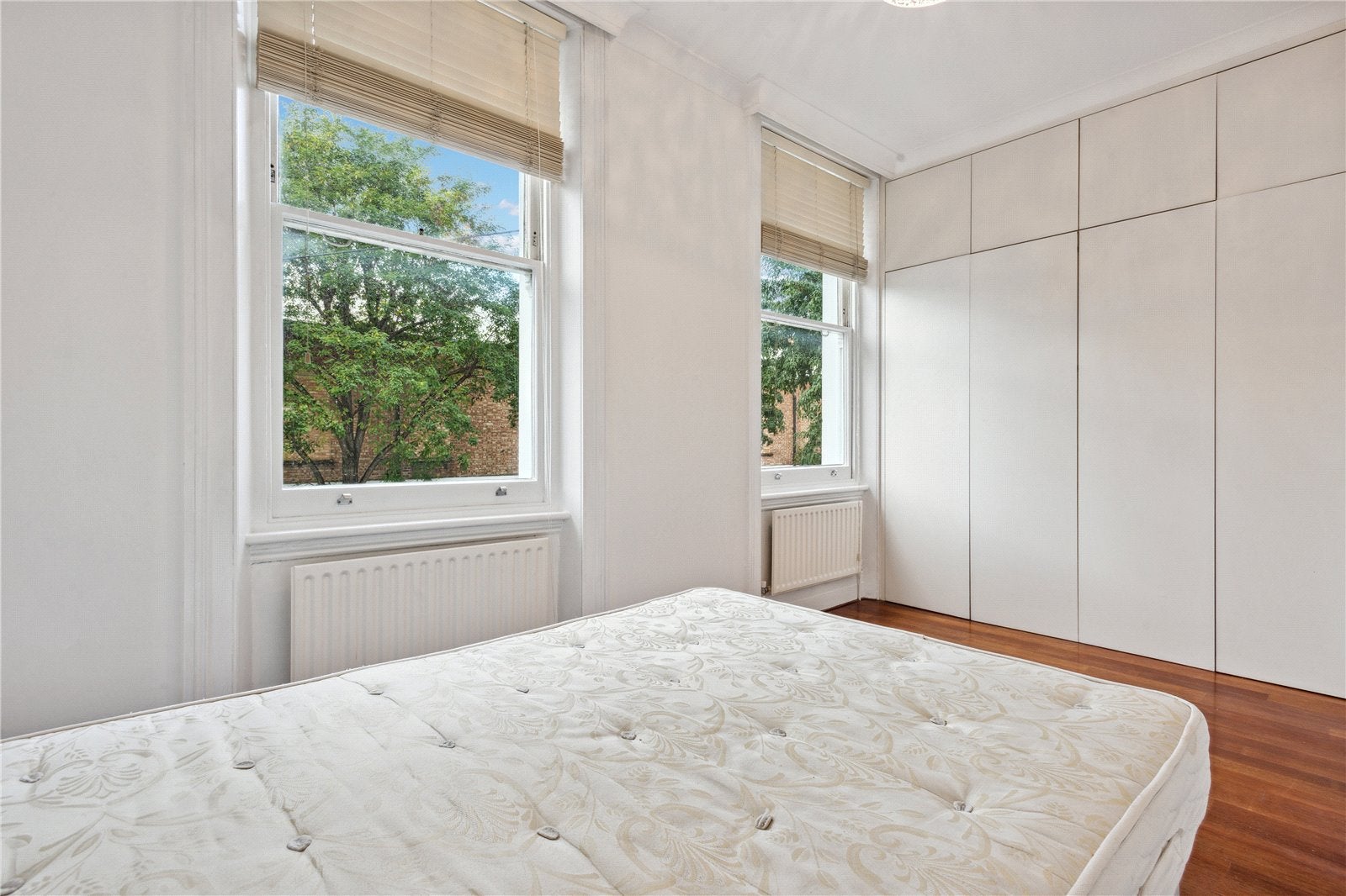 Flat Merrington Road in Greater London