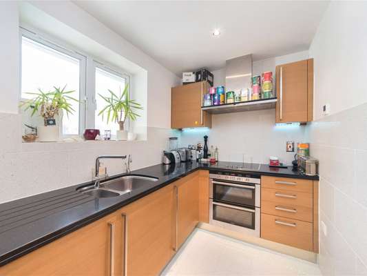 Flat Strand Drive in Greater London