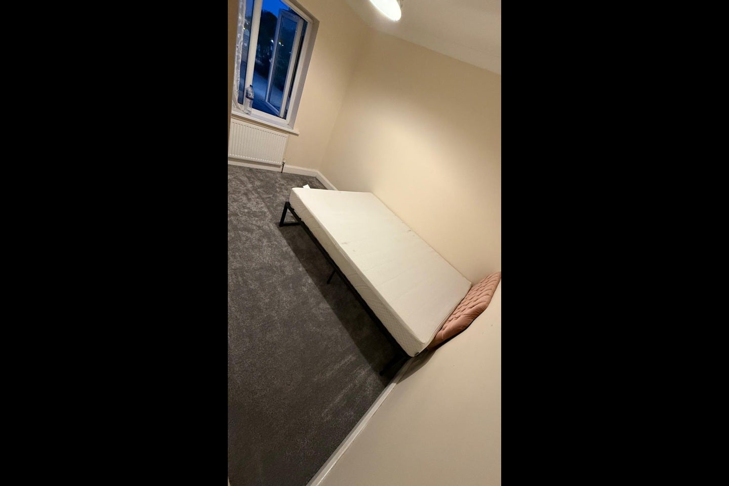Room Pield Heath Road in Greater London