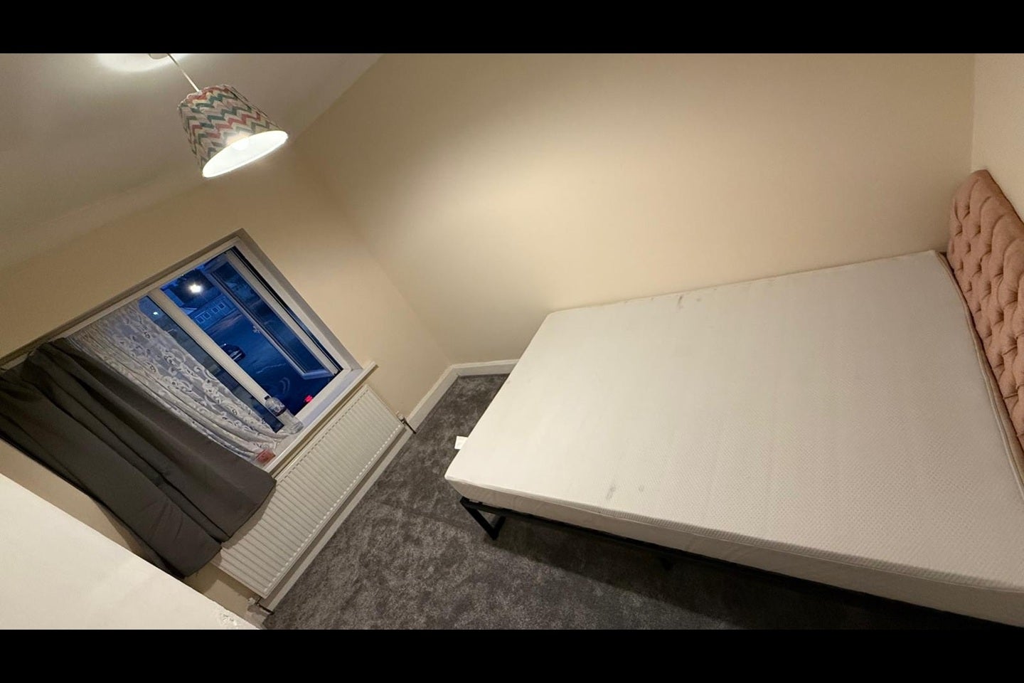 Room Pield Heath Road in Greater London