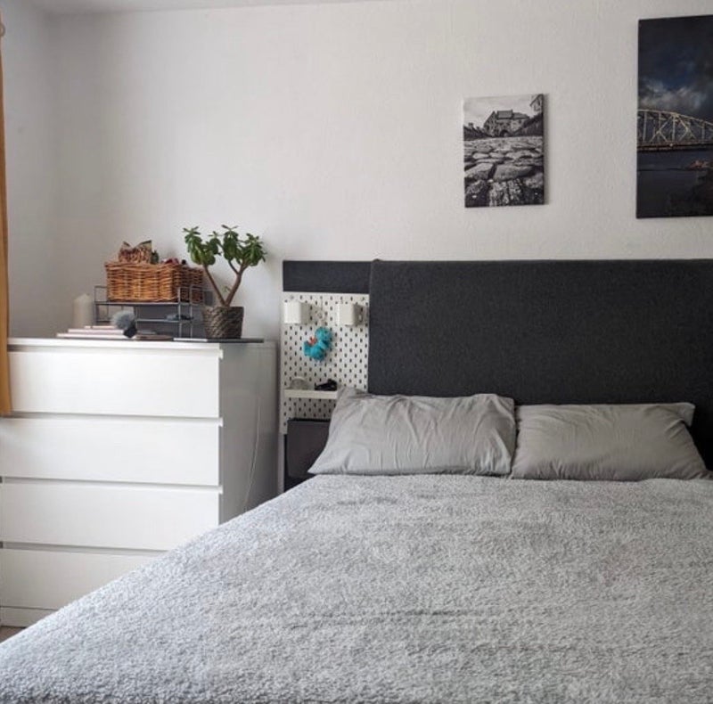 Room Langley Drive in Crawley