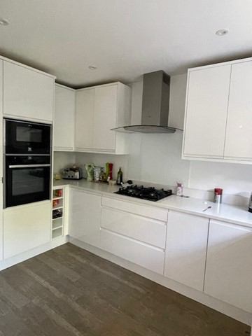 Room Parkhill Road in Greater London