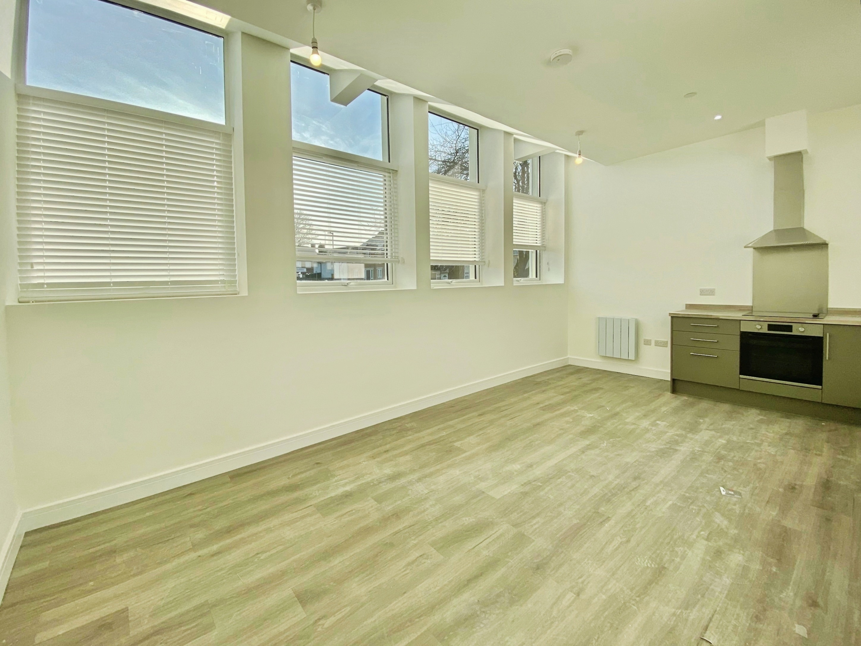 Flat Oundle Road in Peterborough