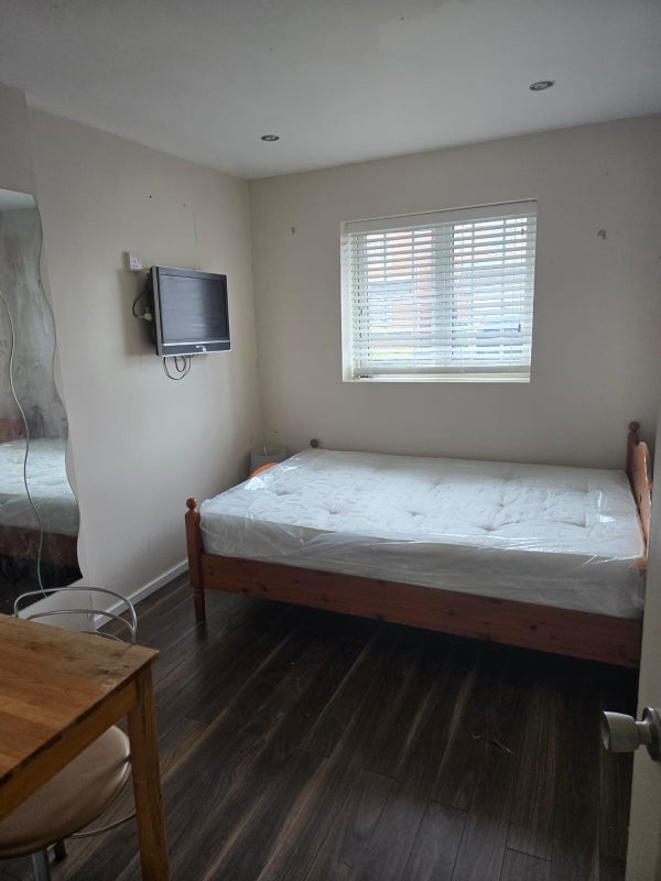 Room Whitewood Park in Liverpool