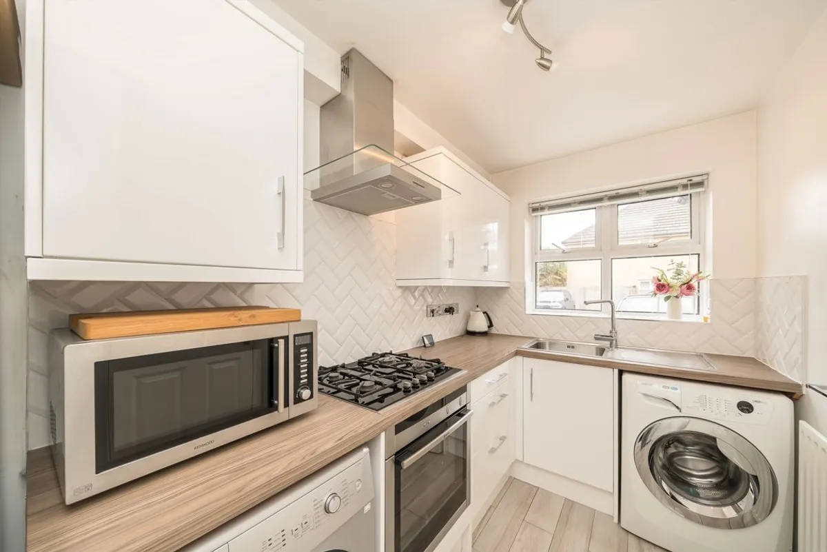 House Bankside Close in Greater London