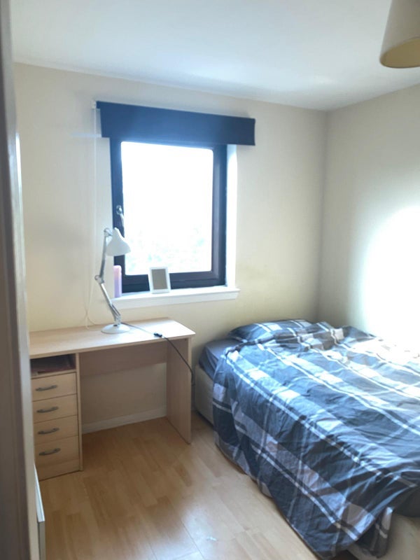 Room Bryson Road in City of Edinburgh