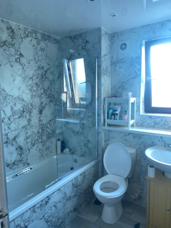 Room Bryson Road in City of Edinburgh