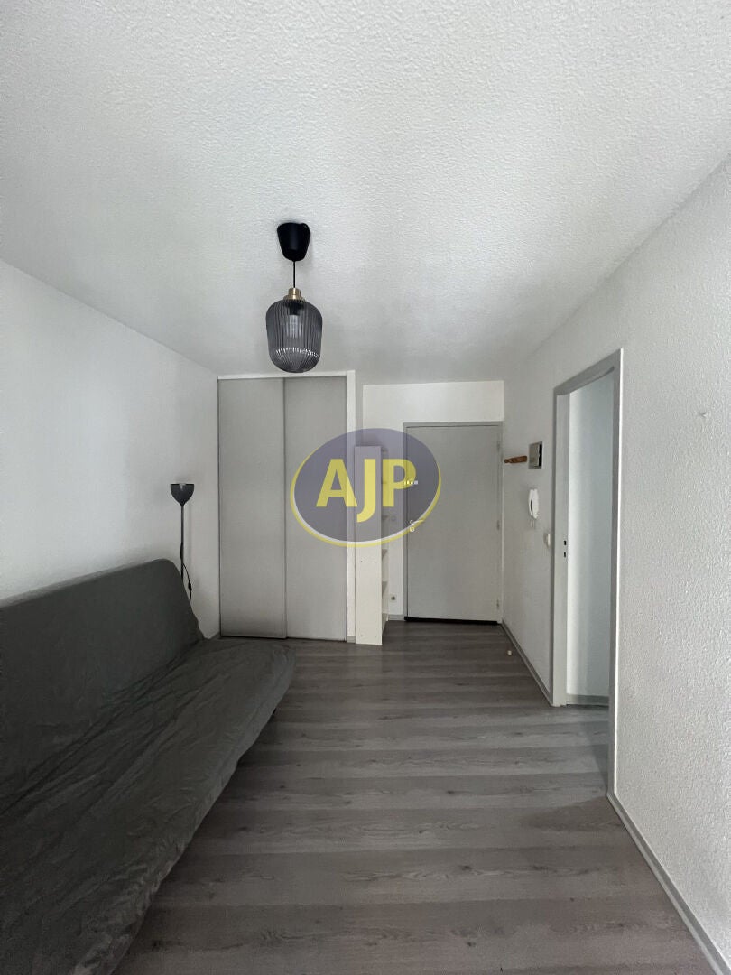 Appartement Route de la Fontbrune à Cours-de-Pile