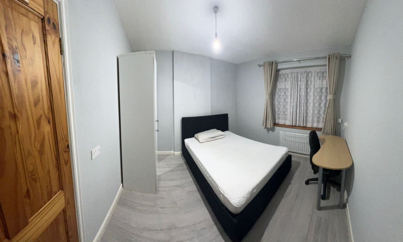 House Addison Way in Greater London