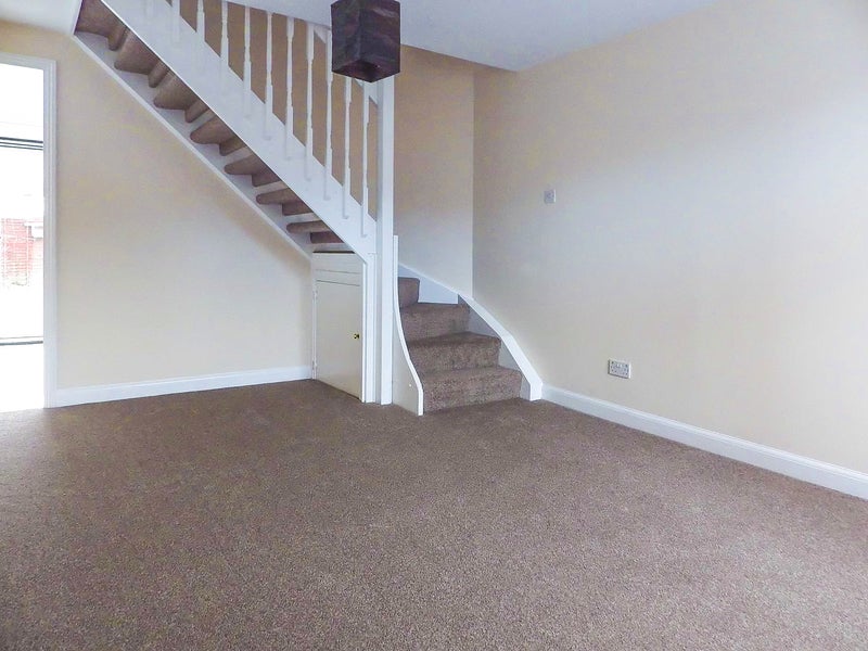 House Sandhill Way in Fairford Leys