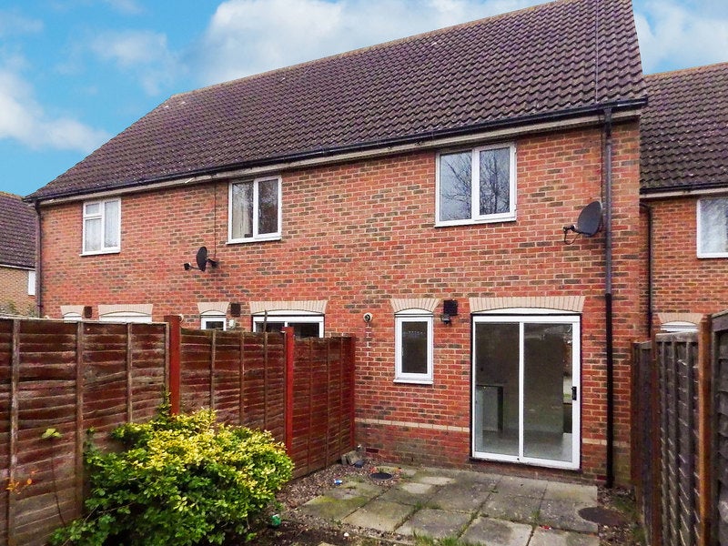 House Sandhill Way in Fairford Leys