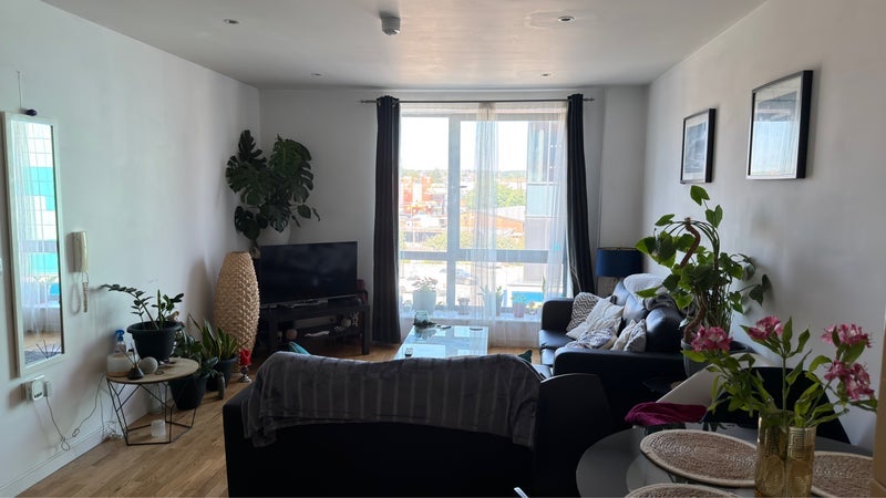 Room Skinner Lane in Leeds