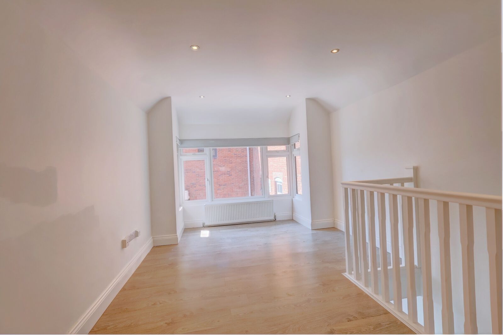 Flat Easton Street in High Wycombe
