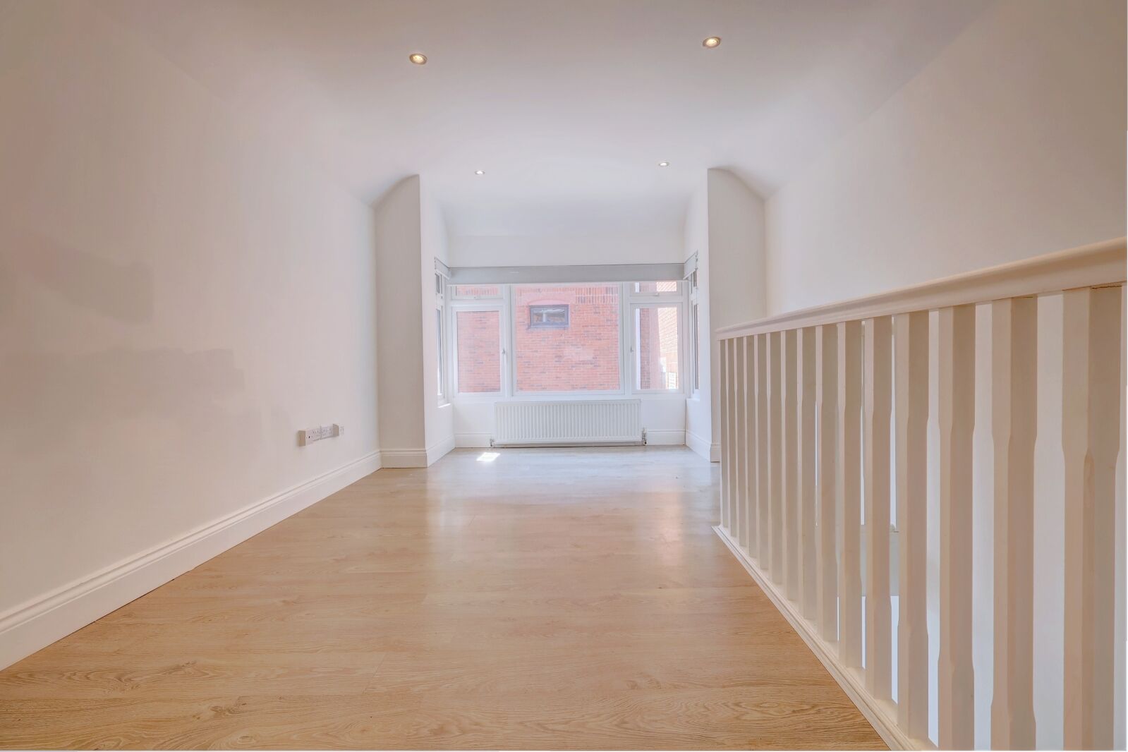 Flat Easton Street in High Wycombe