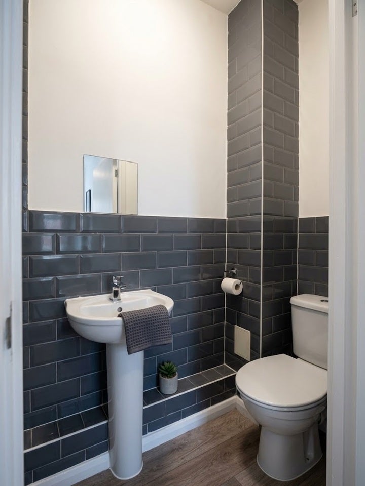 Room Stanstead Road in Greater London