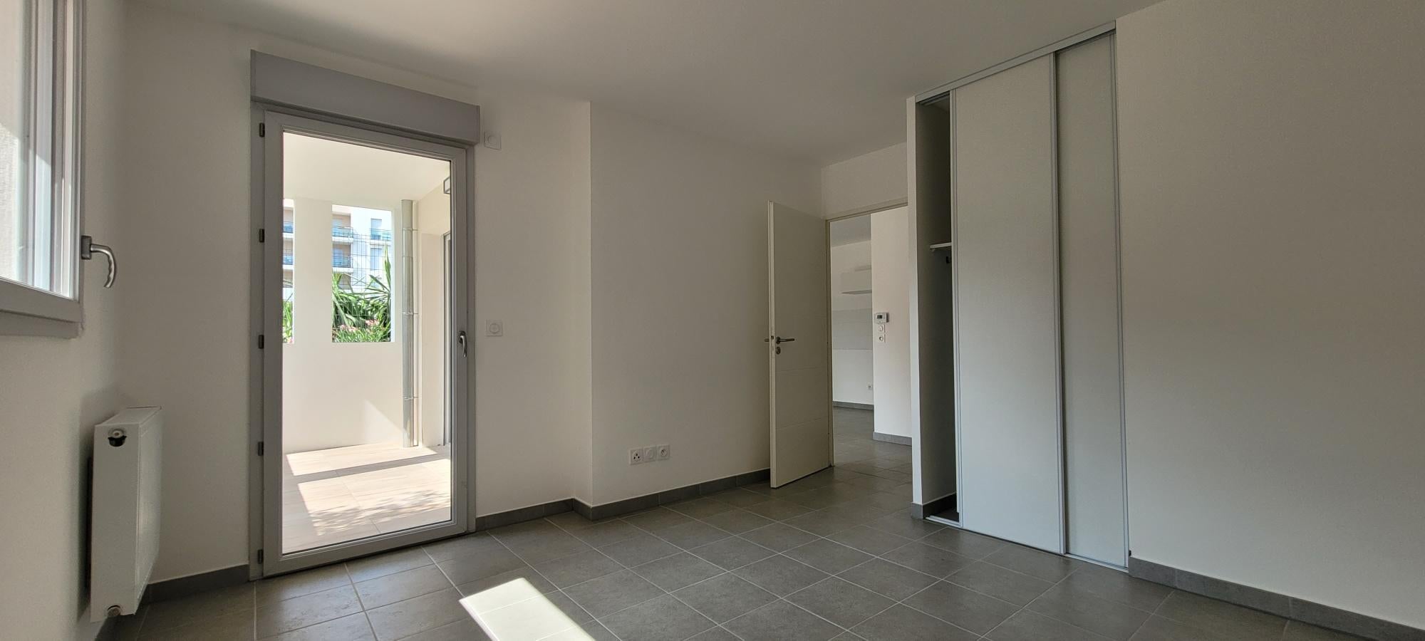 Flat Chemin des Combes in Antibes