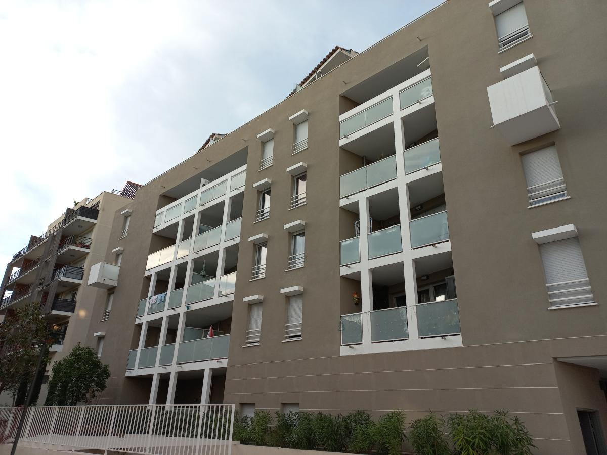 Flat Chemin des Combes in Antibes