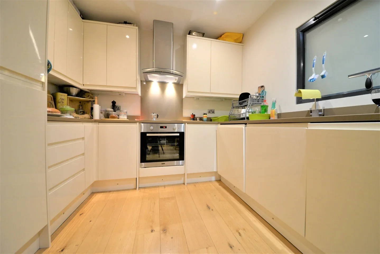Flat Clifton Terrace in Greater London