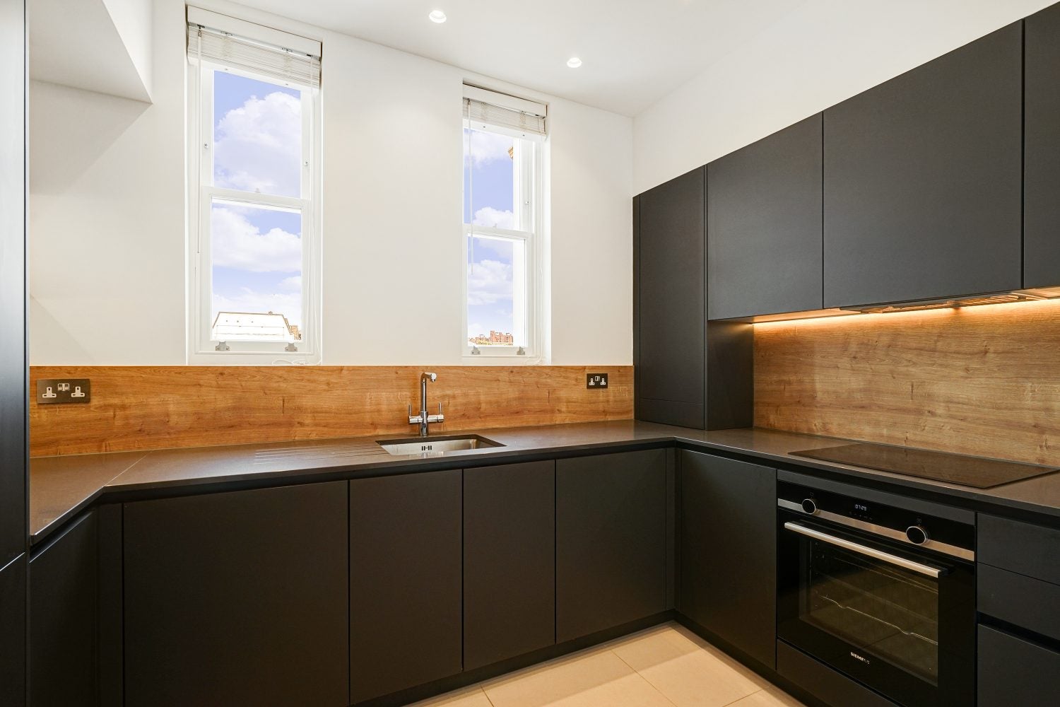 Flat King's Road in Greater London