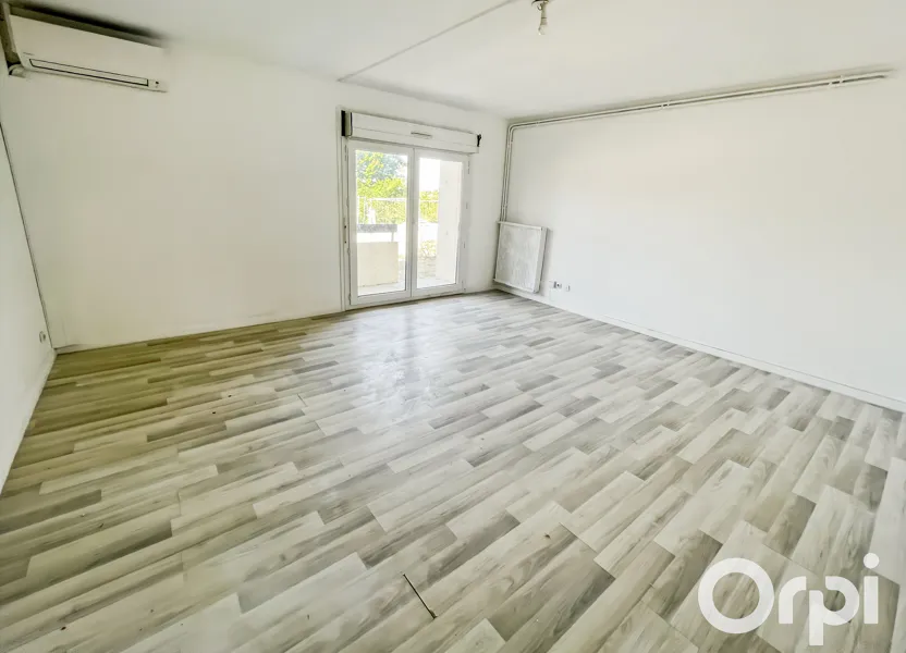 Appartement Avenue André Rombeau à Bollène