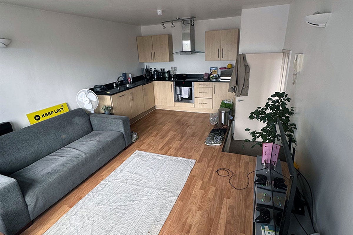Flat Calderwood Street in Greater London