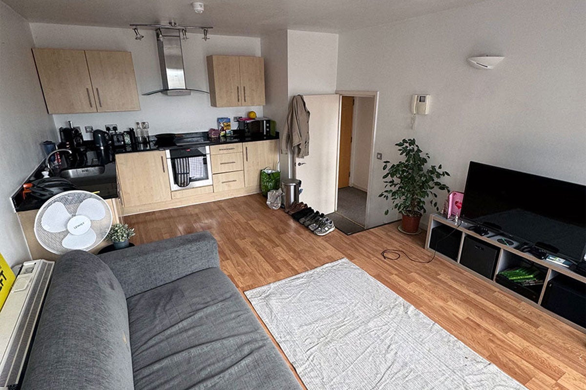 Flat Calderwood Street in Greater London
