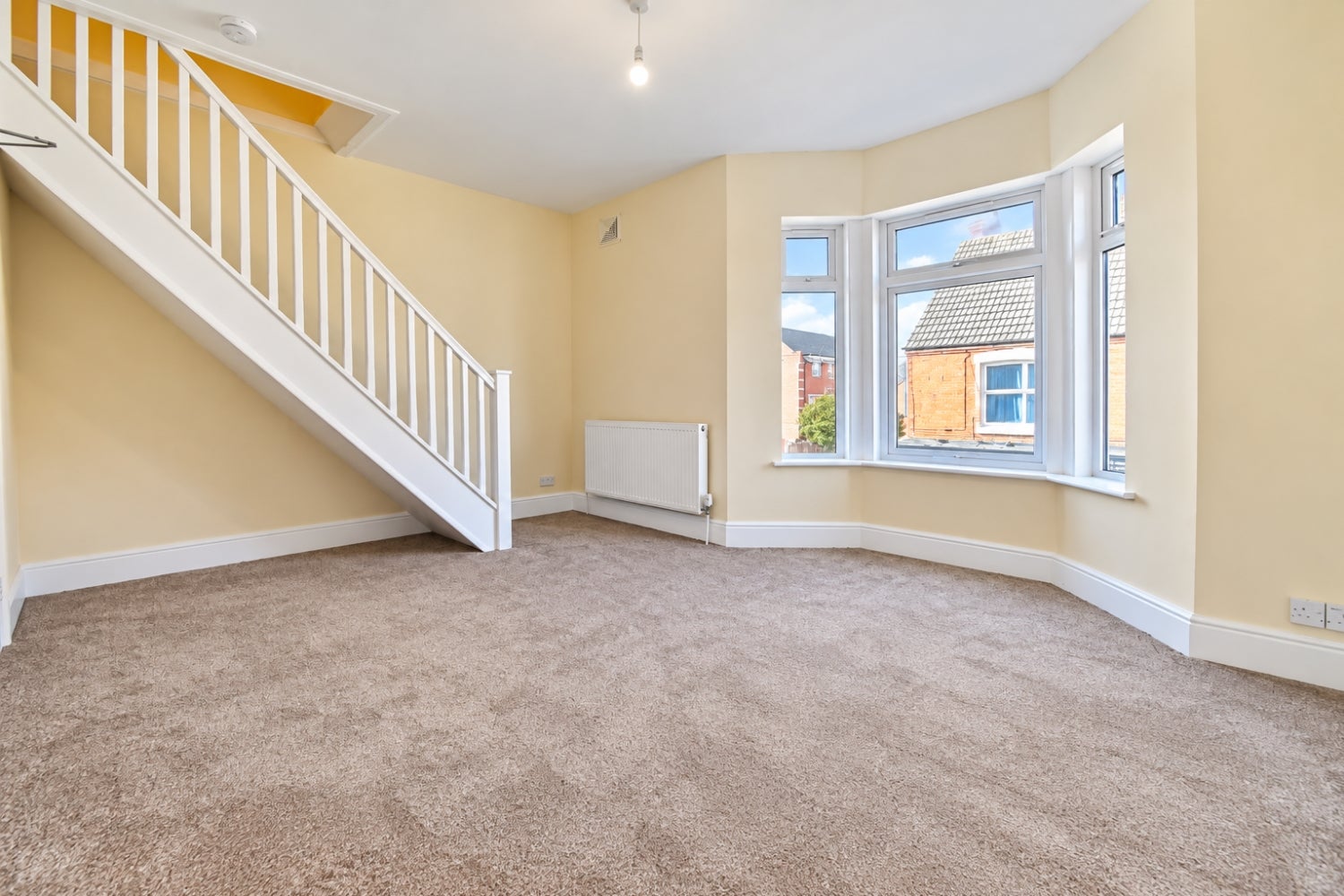 Flat Adnitt Road in Northampton