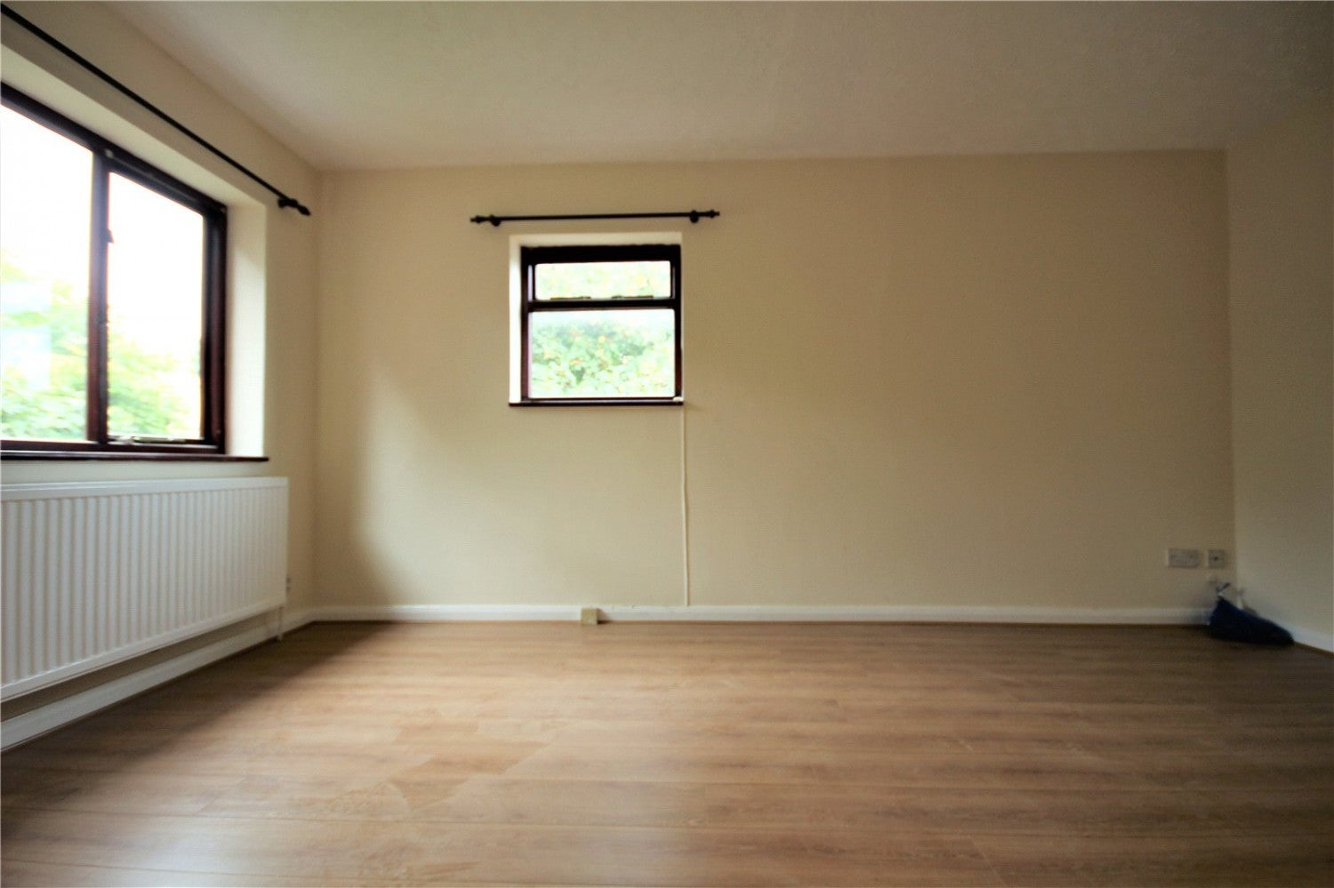 Flat Moffat Road in Greater London