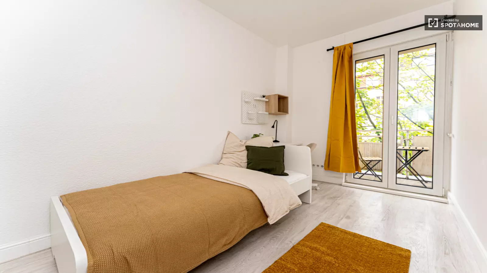 Wohnung Petersburger Straße in Berlin