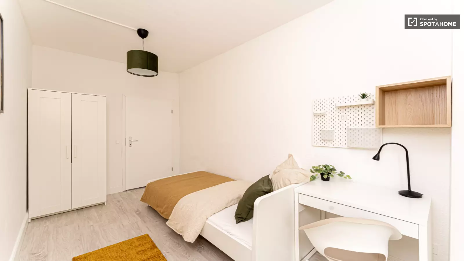 Wohnung Petersburger Straße in Berlin