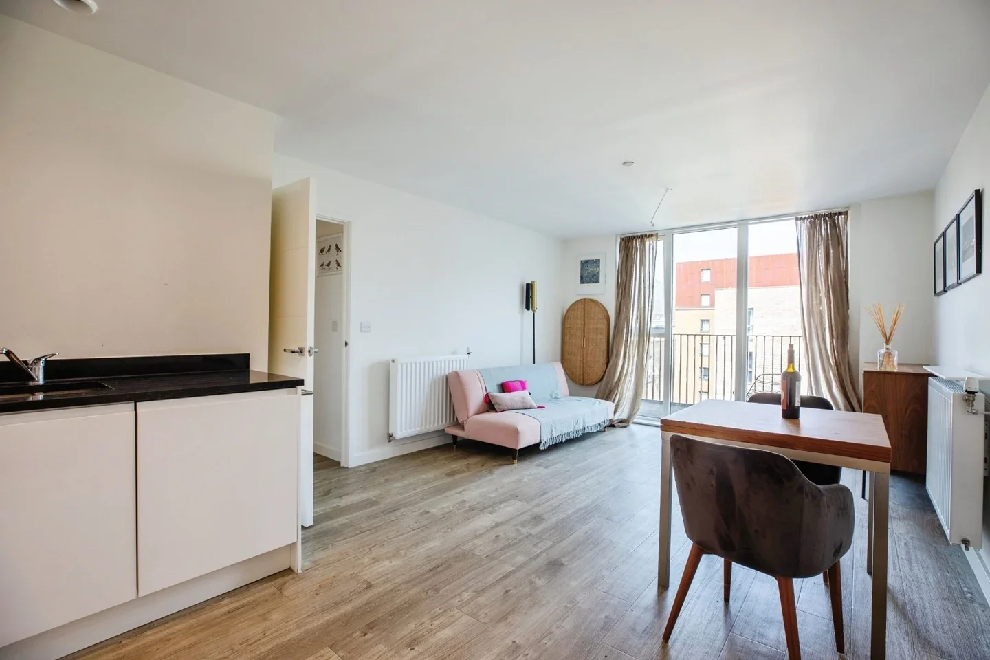 Flat Yeoman Street in Greater London