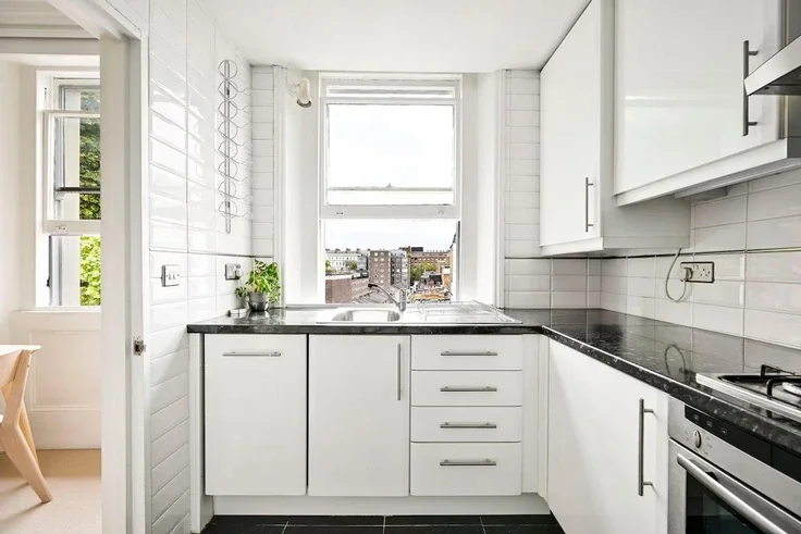 Flat Stanhope Gardens in Greater London