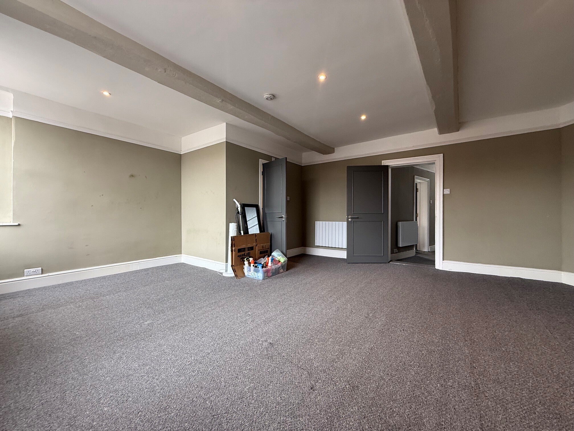 Room The Strand in Bromsgrove