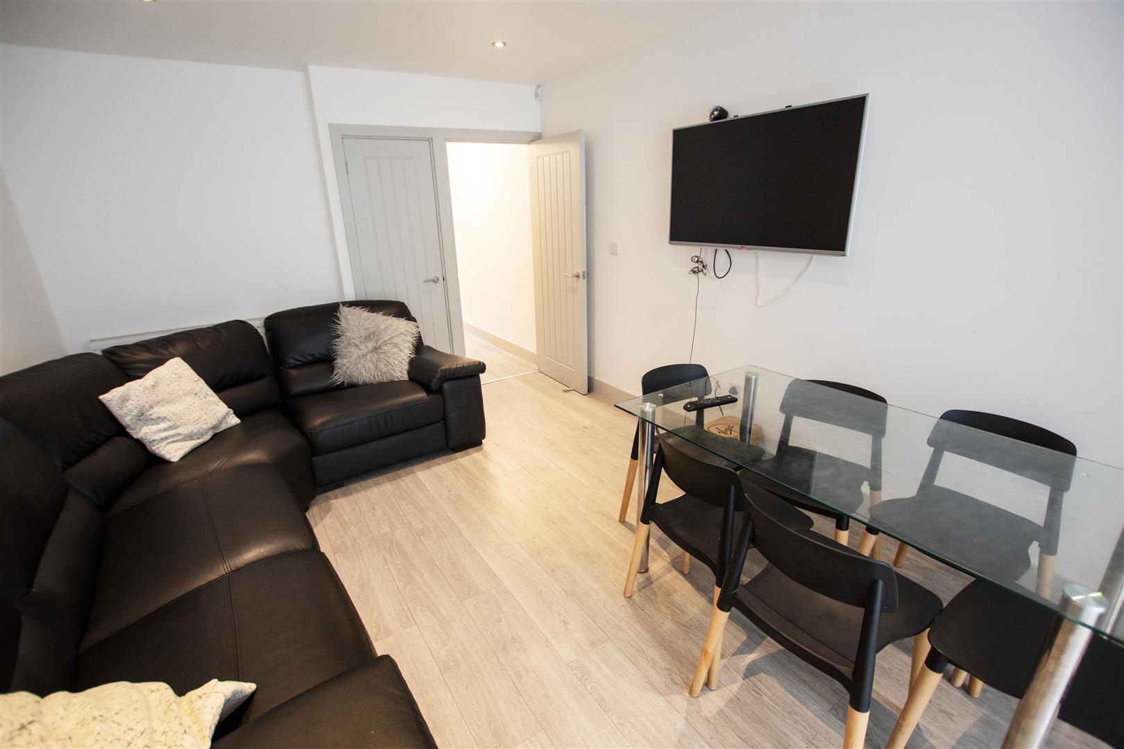 Flat Teignmouth Road in Birmingham