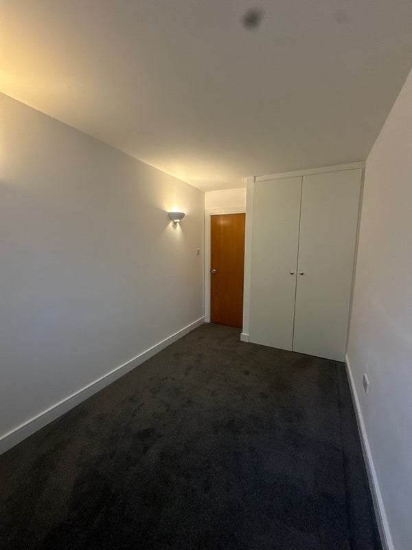 Room Dockers Tanner Road in Greater London