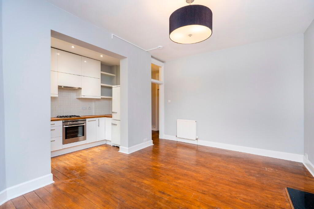 Flat New Mart Road in City of Edinburgh