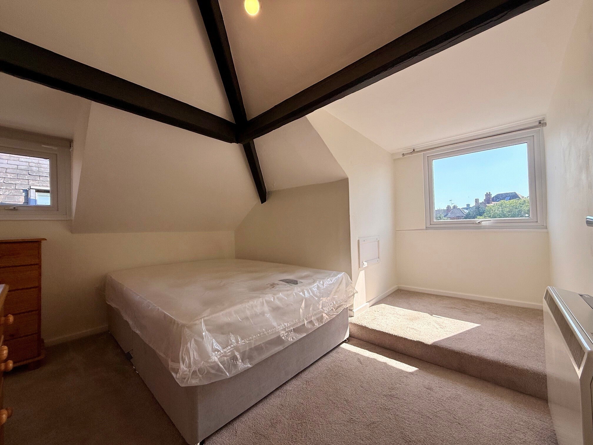 Flat Ombersley Road in Worcester